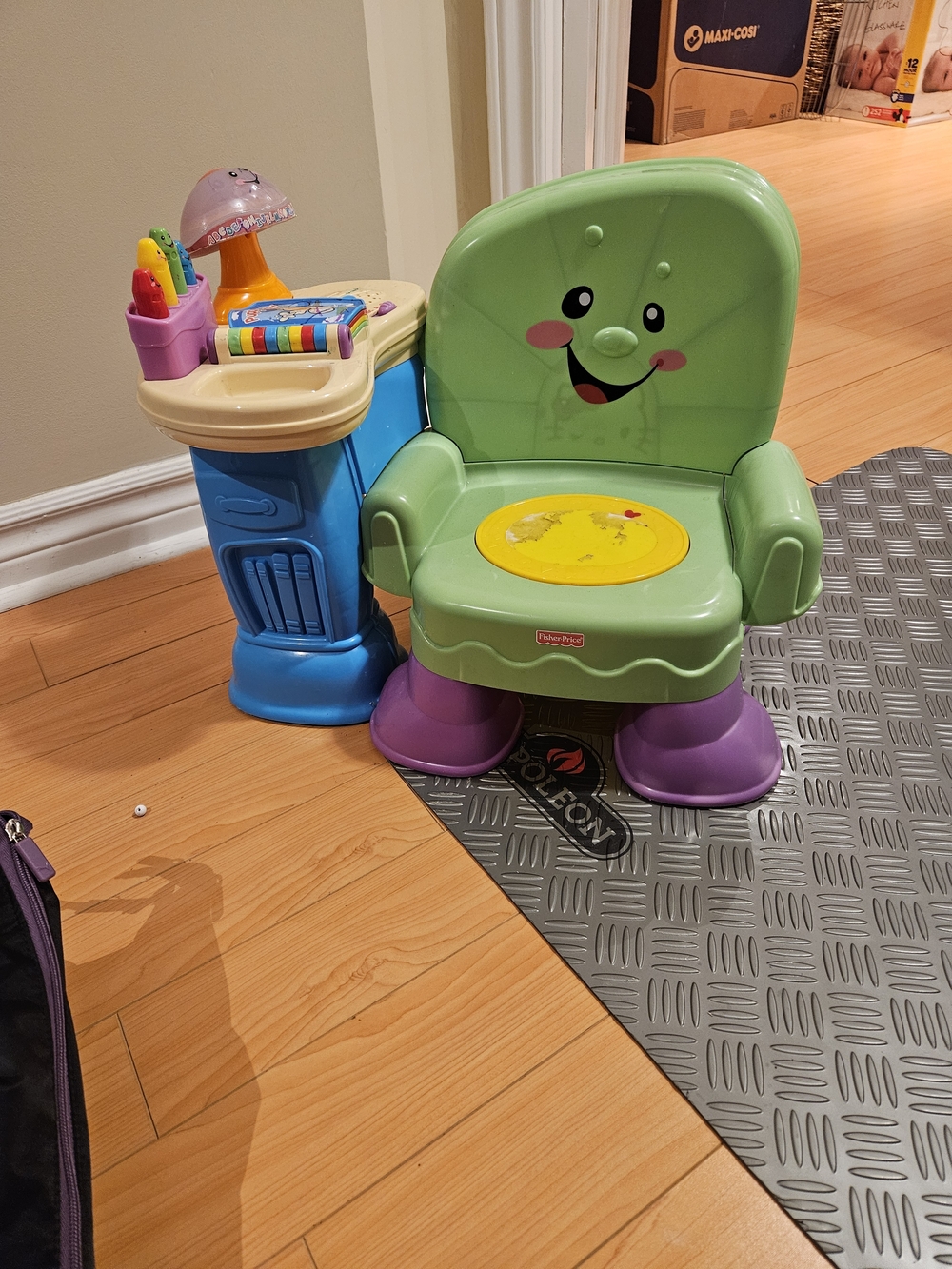 Fisher-Price Green Laugh & Learn Activity Chair for Kids